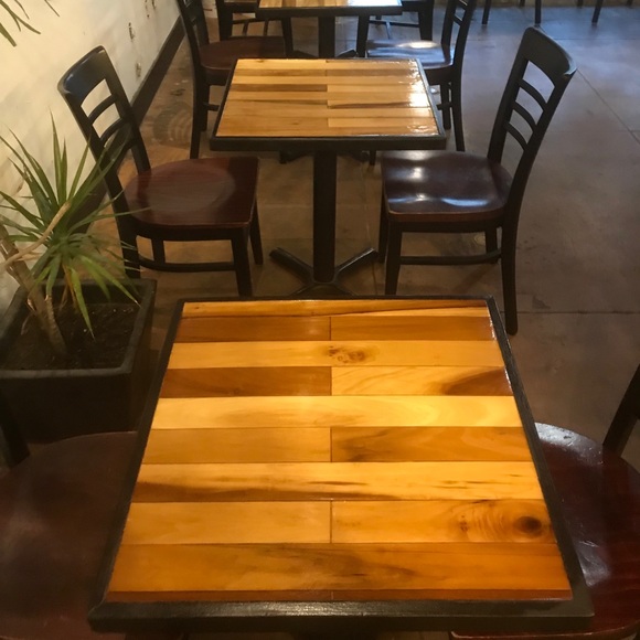 2’x2’ Custom Table Top - Picture 4 of 4